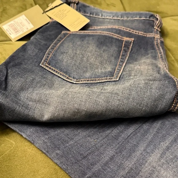 Goodfellow & Co Men's Relaxed Denim Jeans - Picture 4 of 10